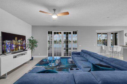 Villa ou maison à vendre à Weston, Floride: 5 chambres, 265.7 m2 № 1998612 - photo 19