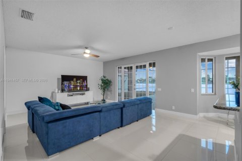 Villa ou maison à vendre à Weston, Floride: 5 chambres, 265.7 m2 № 1998612 - photo 9