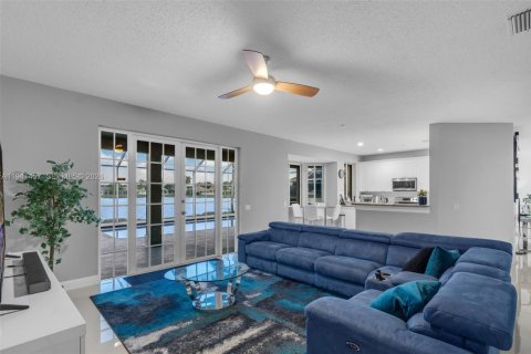 Villa ou maison à vendre à Weston, Floride: 5 chambres, 265.7 m2 № 1998612 - photo 11