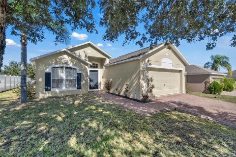 House in Haines City, Florida 3 bedrooms, 134.06 sq.m. № 2208716 - photo 4