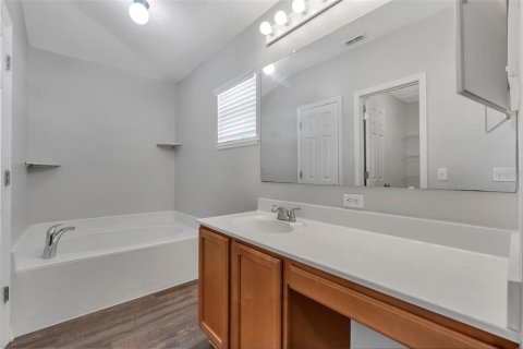 House in Haines City, Florida 3 bedrooms, 134.06 sq.m. № 2208716 - photo 11