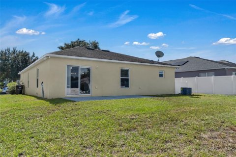 House in Haines City, Florida 3 bedrooms, 134.06 sq.m. № 2208716 - photo 30