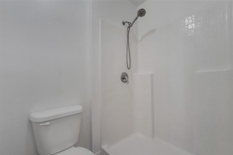 House in Haines City, Florida 3 bedrooms, 134.06 sq.m. № 2208716 - photo 12