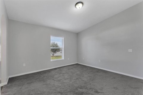 House in Haines City, Florida 3 bedrooms, 134.06 sq.m. № 2208716 - photo 9