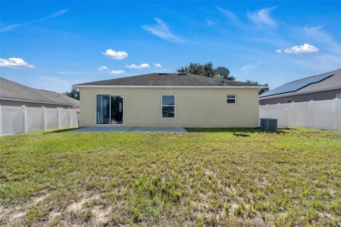 House in Haines City, Florida 3 bedrooms, 134.06 sq.m. № 2208716 - photo 28