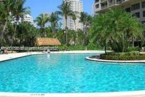 Condo in Miami, Florida, 1 bedroom  № 1728990 - photo 17