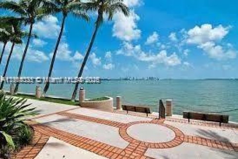 Condo in Miami, Florida, 1 bedroom  № 1728990 - photo 21