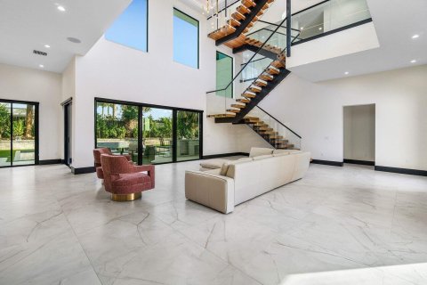 House in Juno Beach, Florida 6 bedrooms, 437.38 sq.m. № 2175561 - photo 18