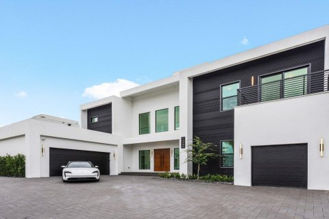 House in Juno Beach, Florida 6 bedrooms, 437.38 sq.m. № 2175561 - photo 4