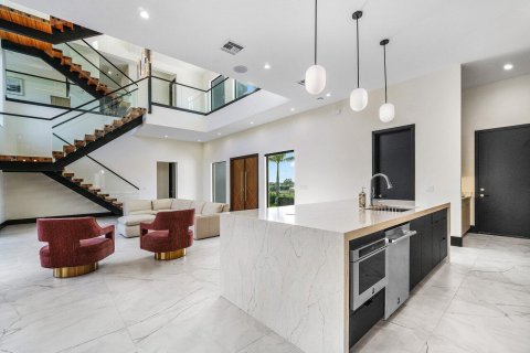 House in Juno Beach, Florida 6 bedrooms, 437.38 sq.m. № 2175561 - photo 23