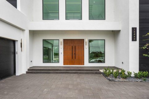 House in Juno Beach, Florida 6 bedrooms, 437.38 sq.m. № 2175561 - photo 7