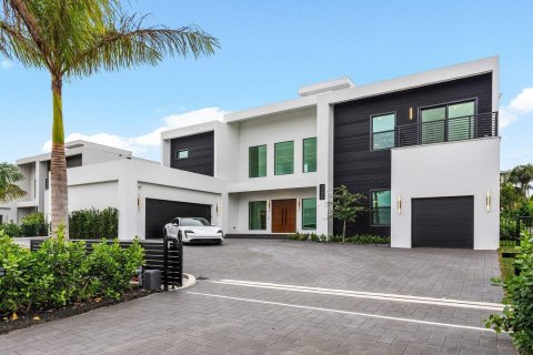 House in Juno Beach, Florida 6 bedrooms, 437.38 sq.m. № 2175561 - photo 3