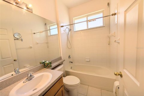 Casa en alquiler en Sarasota, Florida, 3 dormitorios, 148.09 m2 № 1853813 - foto 8