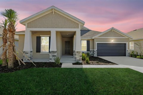 House in ANGELINE in Land O' Lakes, Florida 4 bedrooms, 249.63 sq.m. № 2152395 - photo 2