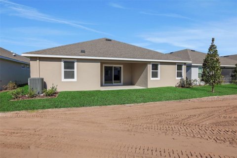 House in ANGELINE in Land O' Lakes, Florida 4 bedrooms, 249.63 sq.m. № 2152395 - photo 6