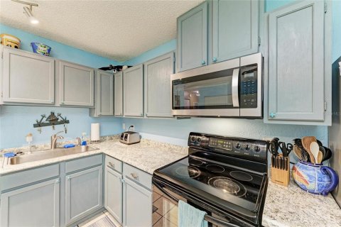 House in Palmetto, Florida 3 bedrooms, 93.37 sq.m. № 1843344 - photo 9