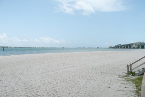 Condo in Clearwater, Florida, 2 bedrooms  № 1687141 - photo 19