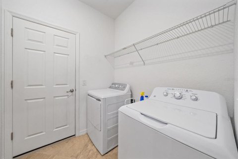 Villa ou maison à louer à Venice, Floride: 2 chambres, 145.67 m2 № 2415211 - photo 22