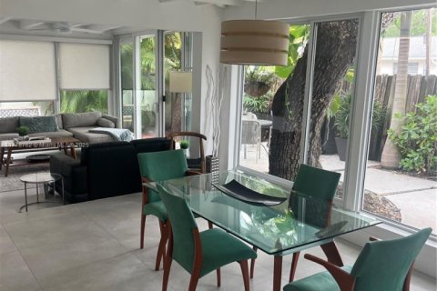 House in Fort Lauderdale, Florida 3 bedrooms, 148.64 sq.m. № 2035205 - photo 11