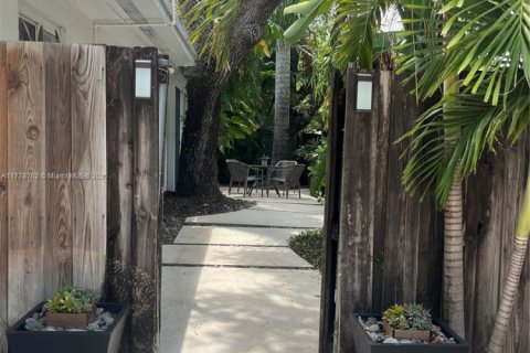 House in Fort Lauderdale, Florida 3 bedrooms, 148.64 sq.m. № 2035205 - photo 5