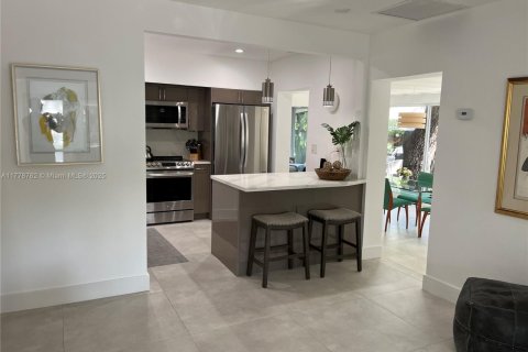 House in Fort Lauderdale, Florida 3 bedrooms, 148.64 sq.m. № 2035205 - photo 10