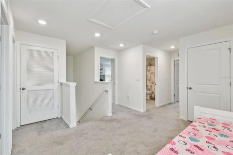 House in Zephyrhills, Florida 4 bedrooms, 209.96 sq.m. № 1740749 - photo 27