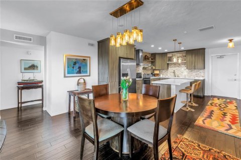 Condominio en venta en Saint Petersburg, Florida, 3 dormitorios, 144 m2 № 1688275 - foto 15