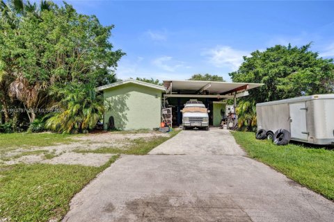 Купить виллу или дом в Дейви, Флорида 2 спальни, 97.92м2, № 2058175 - фото 8