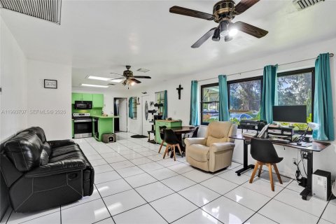 Купить виллу или дом в Дейви, Флорида 2 спальни, 97.92м2, № 2058175 - фото 25