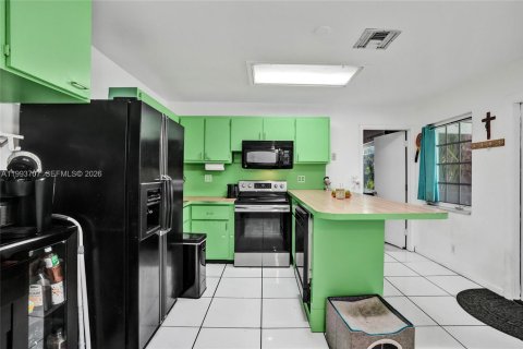 Купить виллу или дом в Дейви, Флорида 2 спальни, 97.92м2, № 2058175 - фото 29