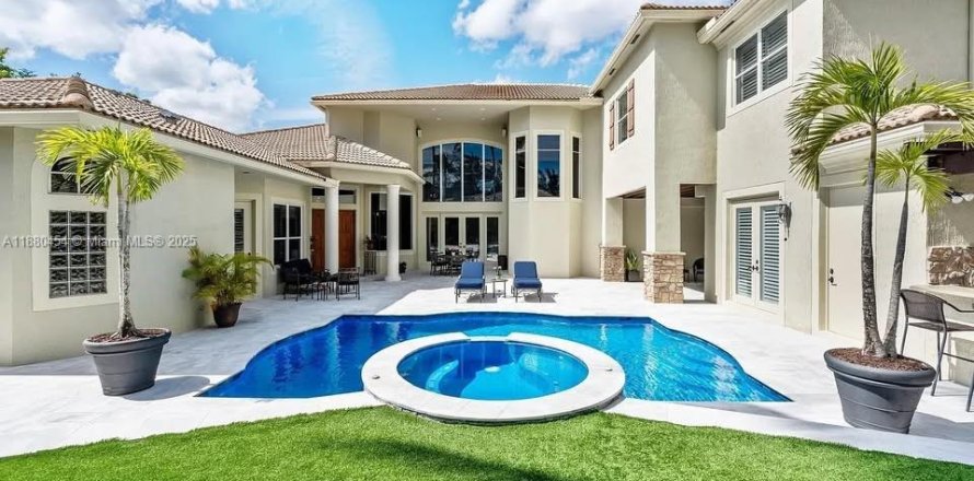 Villa ou maison à Parkland, Floride 6 chambres, 474.82 m2 № 1922014