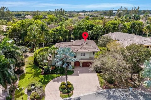 Villa ou maison à louer à Parkland, Floride: 6 chambres, 474.82 m2 № 1922014 - photo 9
