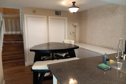 Adosado en alquiler en North Lauderdale, Florida, 3 dormitorios, 135.64 m2 № 1955954 - foto 8