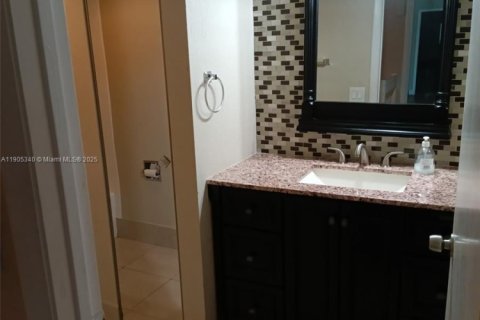 Adosado en alquiler en North Lauderdale, Florida, 3 dormitorios, 135.64 m2 № 1955954 - foto 14