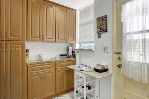 Condominio en venta en Aventura, Florida, 1 dormitorio, 71.35 m2 № 1500493 - foto 20