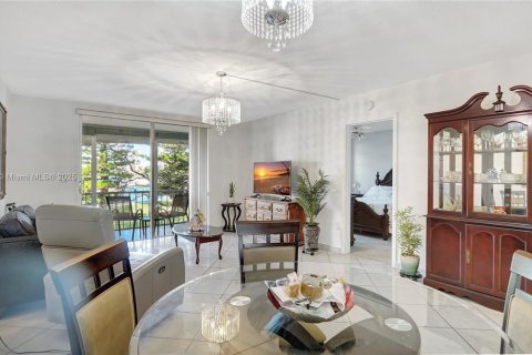 Condominio en venta en Aventura, Florida, 1 dormitorio, 71.35 m2 № 1500493 - foto 14
