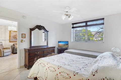 Condominio en venta en Aventura, Florida, 1 dormitorio, 71.35 m2 № 1500493 - foto 28