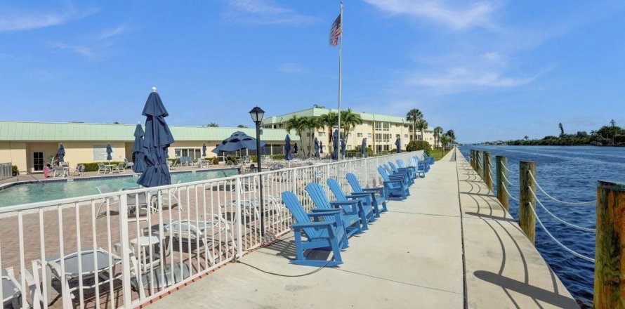 Condominio en Boynton Beach, Florida, 1 dormitorio № 1080512
