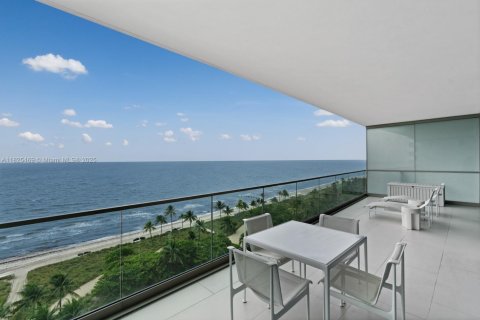Copropriété à vendre à Bal Harbour, Floride: 1 chambre, 151.62 m2 № 1934656 - photo 18