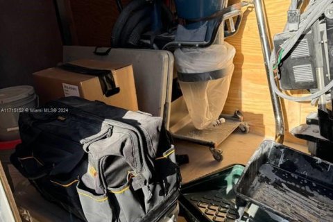 Commercial property in Miami-Dade, Florida № 1978207 - photo 7