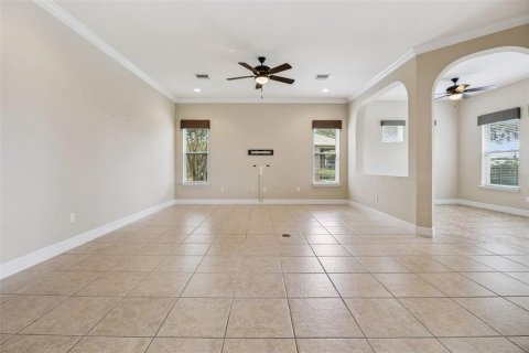 House in Groveland, Florida 2 bedrooms, 204.11 sq.m. № 2204072 - photo 6