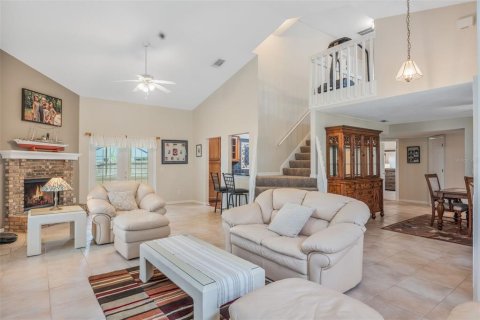 Villa ou maison à vendre à Oviedo, Floride: 3 chambres, 251.3 m2 № 1902615 - photo 4