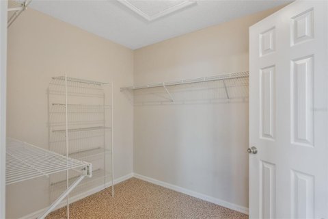 House in Oviedo, Florida 3 bedrooms, 251.3 sq.m. № 1902615 - photo 24