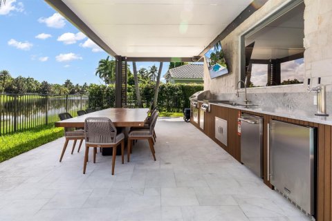 Villa ou maison à vendre à Weston, Floride: 6 chambres, 314.94 m2 № 2395499 - photo 23