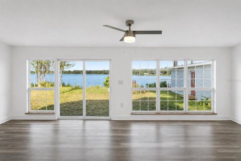 Villa ou maison à vendre à Fruitland Park, Floride: 4 chambres, 146.6 m2 № 2318728 - photo 12