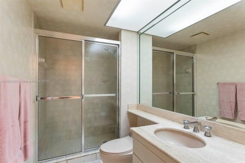 Condominio en venta en Aventura, Florida, 2 dormitorios, 141.4 m2 № 1787113 - foto 23