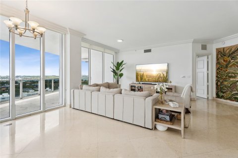 Condo in Bal Harbour, Florida, 4 bedrooms  № 2009880 - photo 3