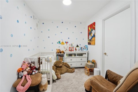 Condo in Bal Harbour, Florida, 4 bedrooms  № 2009880 - photo 17