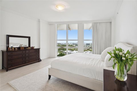 Condo in Bal Harbour, Florida, 4 bedrooms  № 2009880 - photo 6