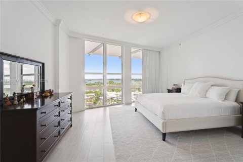 Condo in Bal Harbour, Florida, 4 bedrooms  № 2009880 - photo 7
